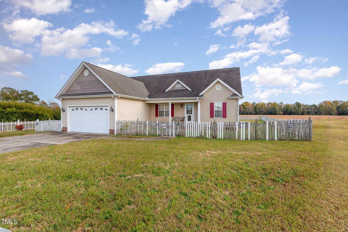 119 Jj Drive, Benson NC 27504