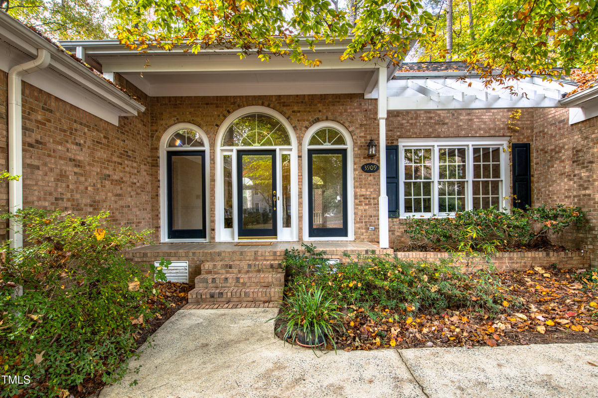 3909 Westwood Pl Place, Raleigh NC 27613