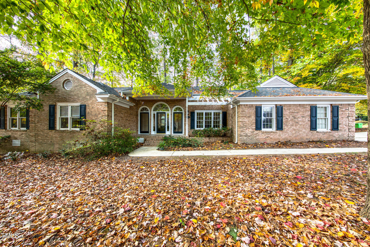 3909 Westwood Pl Place, Raleigh NC 27613