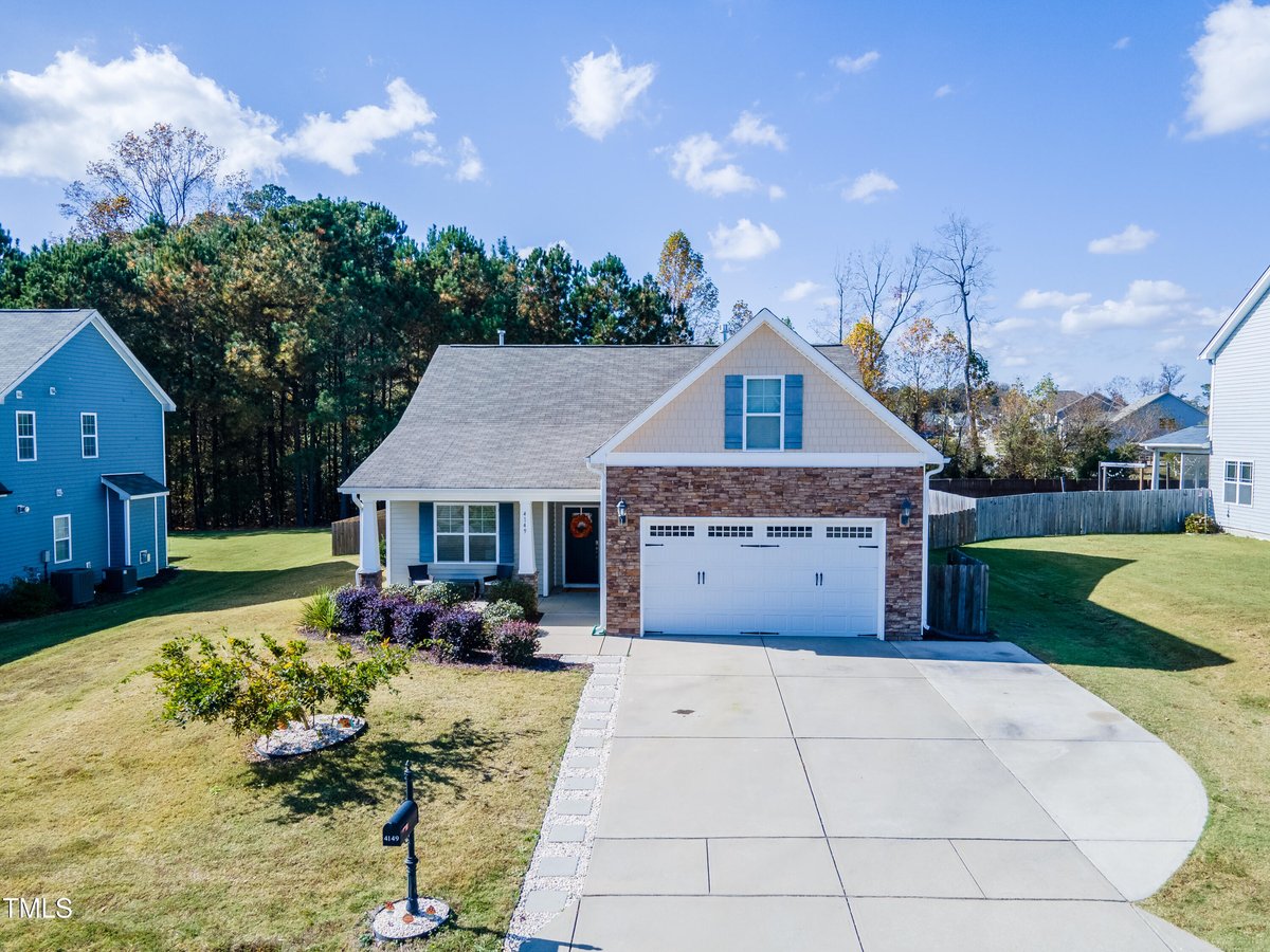 4149 Weavers Pond Drive, Zebulon NC 27597