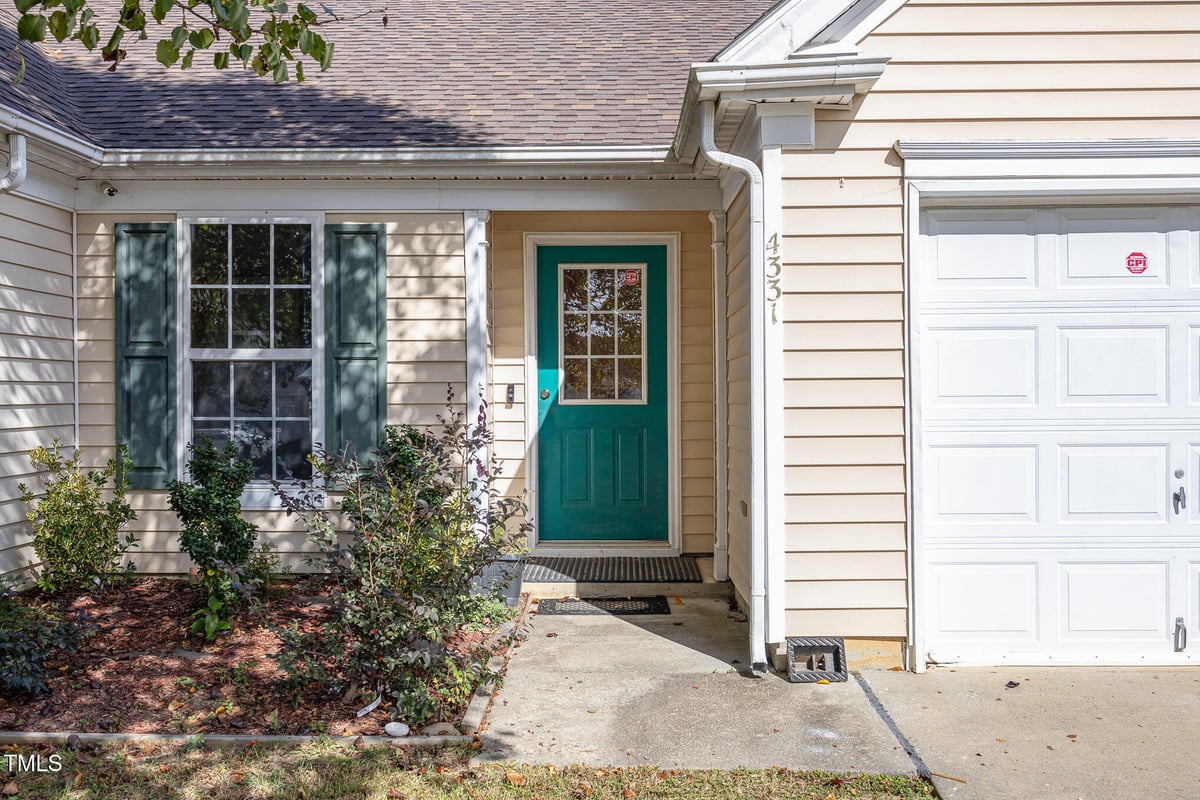 4331 Crowfield Drive, Raleigh NC 27610