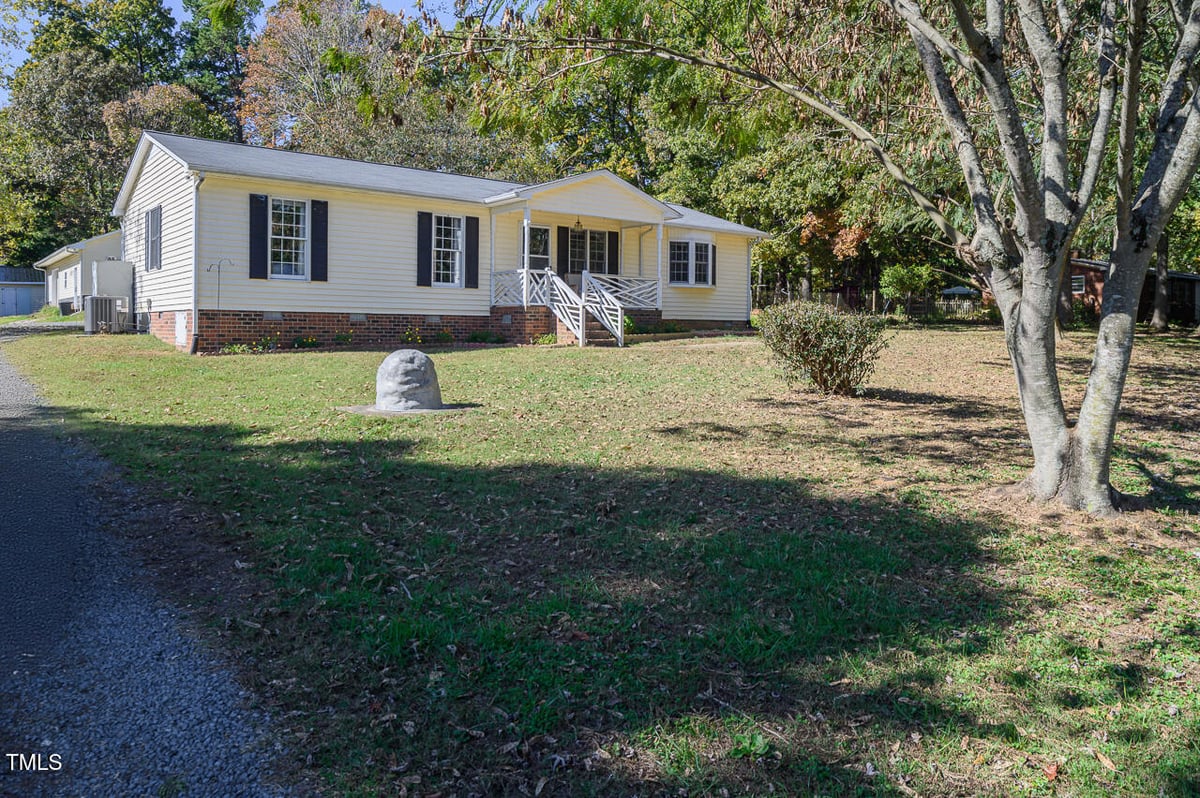 3951 Clapp Mill Road, Burlington NC 27217