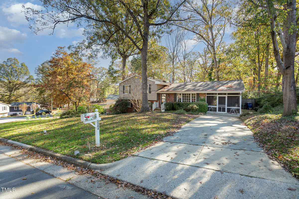 3304 Julian Drive Drive, Raleigh NC 27604