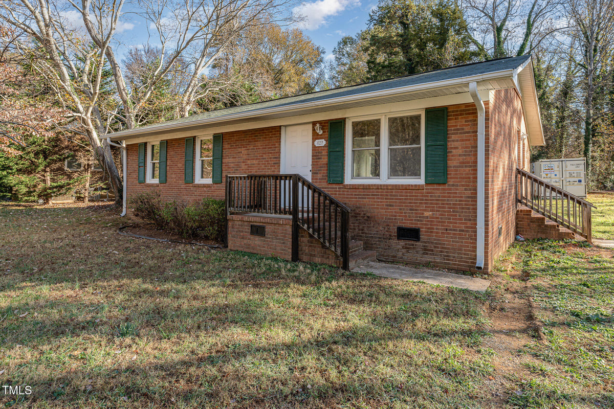 422 Smith Drive, Mebane NC 27302