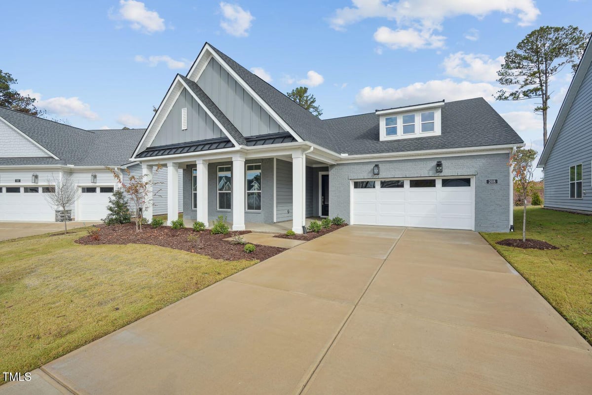 208 Regency Ridge Drive, Holly Springs NC 27540