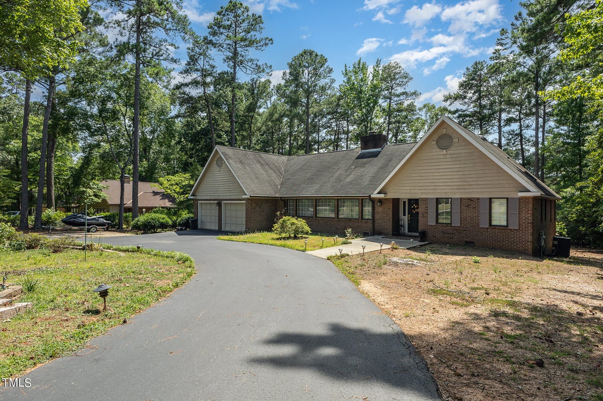 1905 Wedgewood Drive, Sanford NC 27332