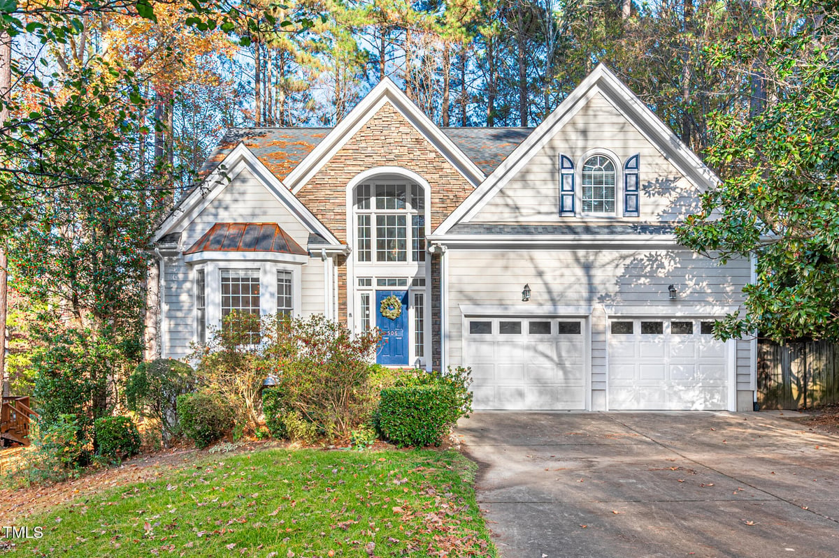 506 Manor Ridge Drive, Carrboro NC 27510