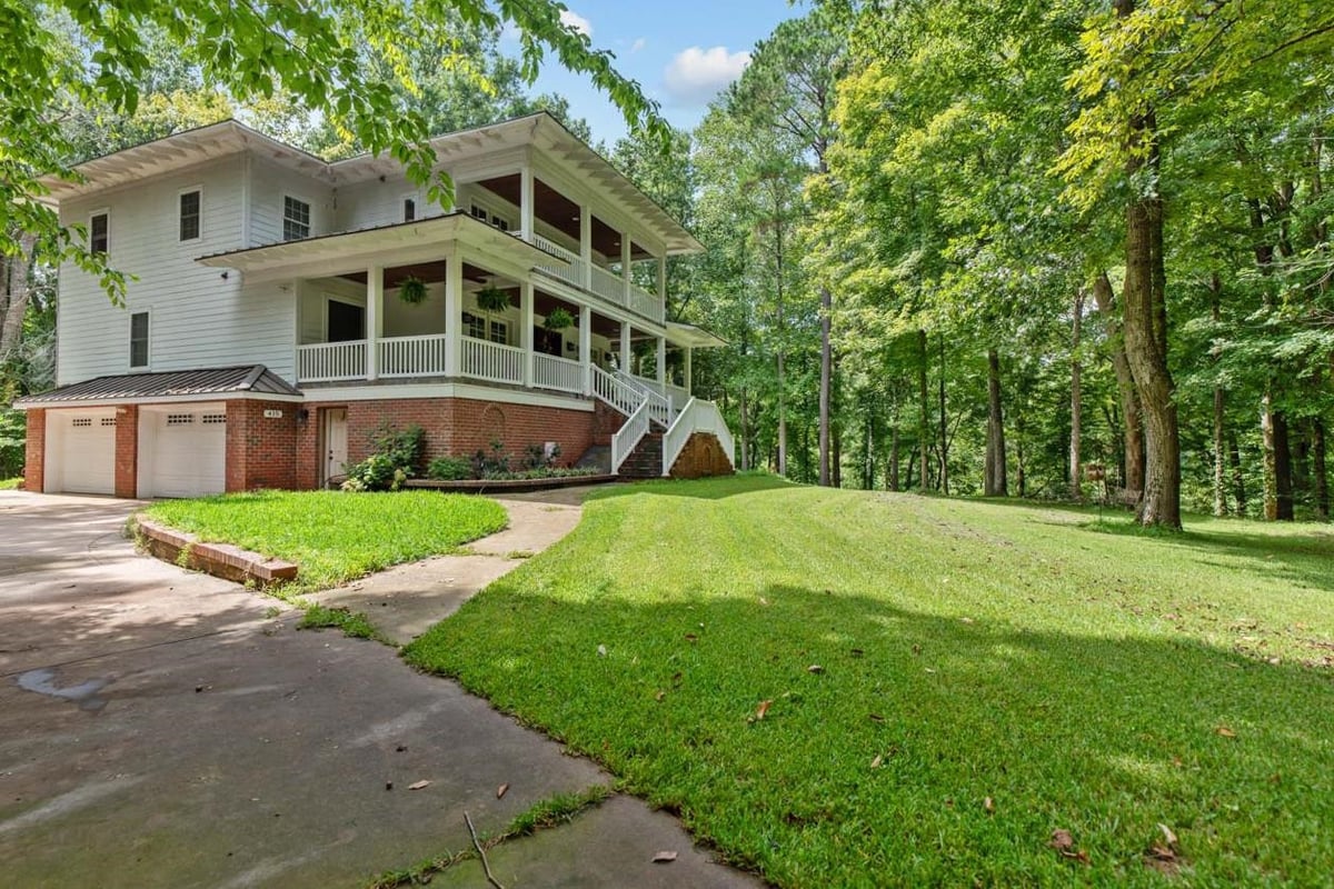 415 River Bluff Drive, Dunn NC 28334