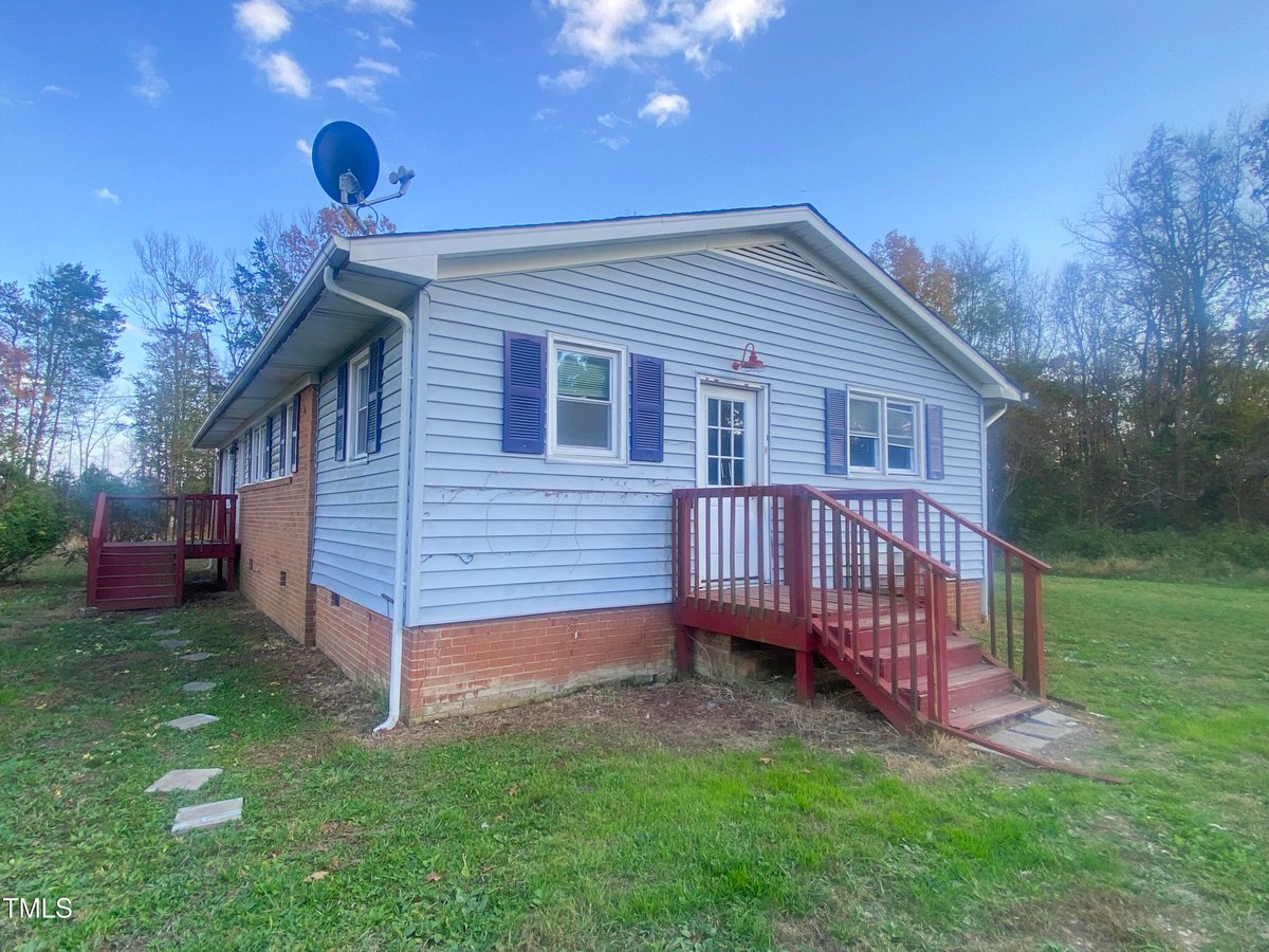 376 Gunn Poole Road, Mebane NC 27302