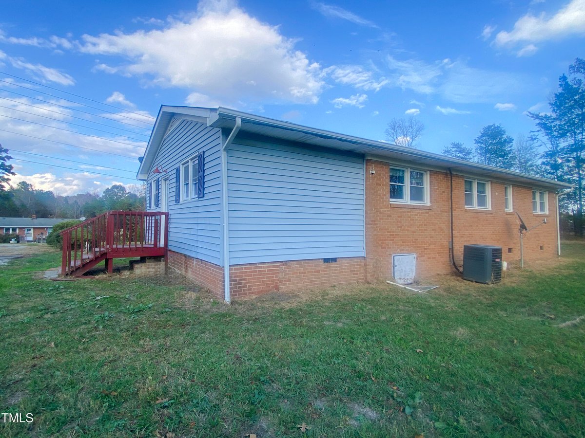 376 Gunn Poole Road, Mebane NC 27302