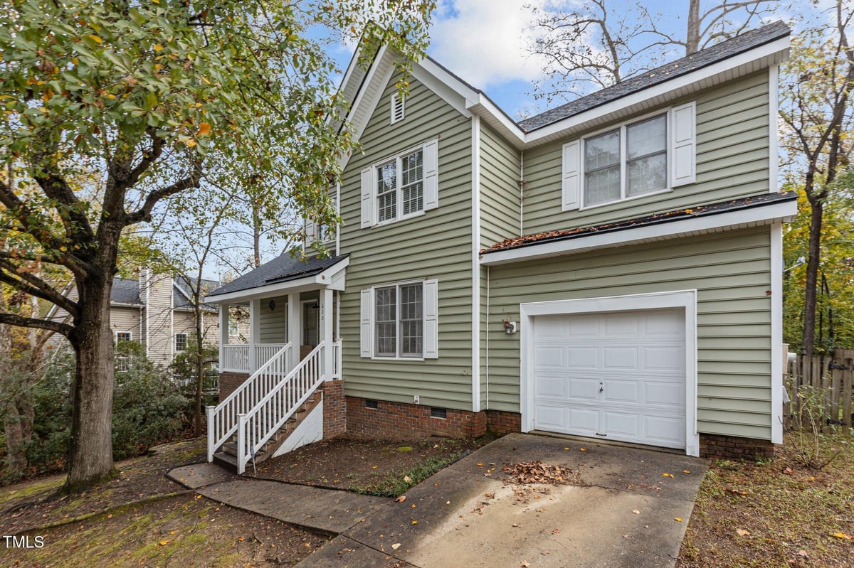 620 Thistlegate Trail, Raleigh NC 27610