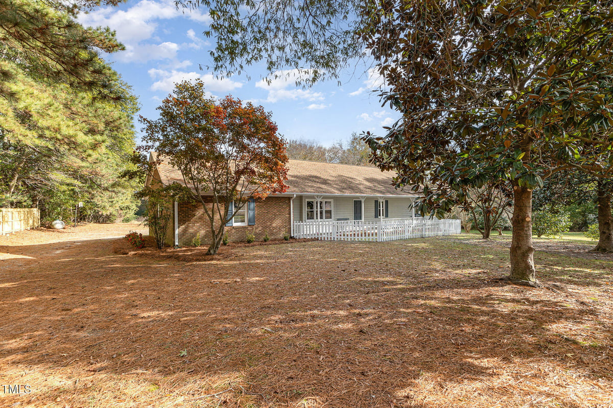 1046 Lipscomb Road, Angier NC 27501