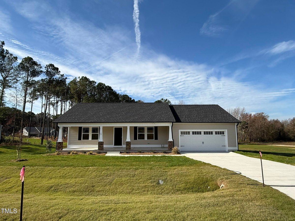 49 Hydrangea Lane, Benson NC 27504