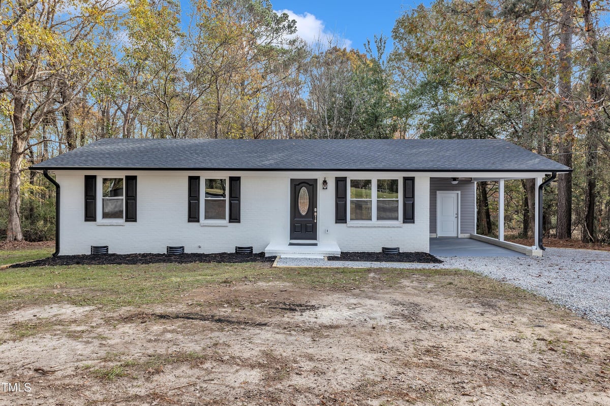 1518 Parks Village Road, Zebulon NC 27597