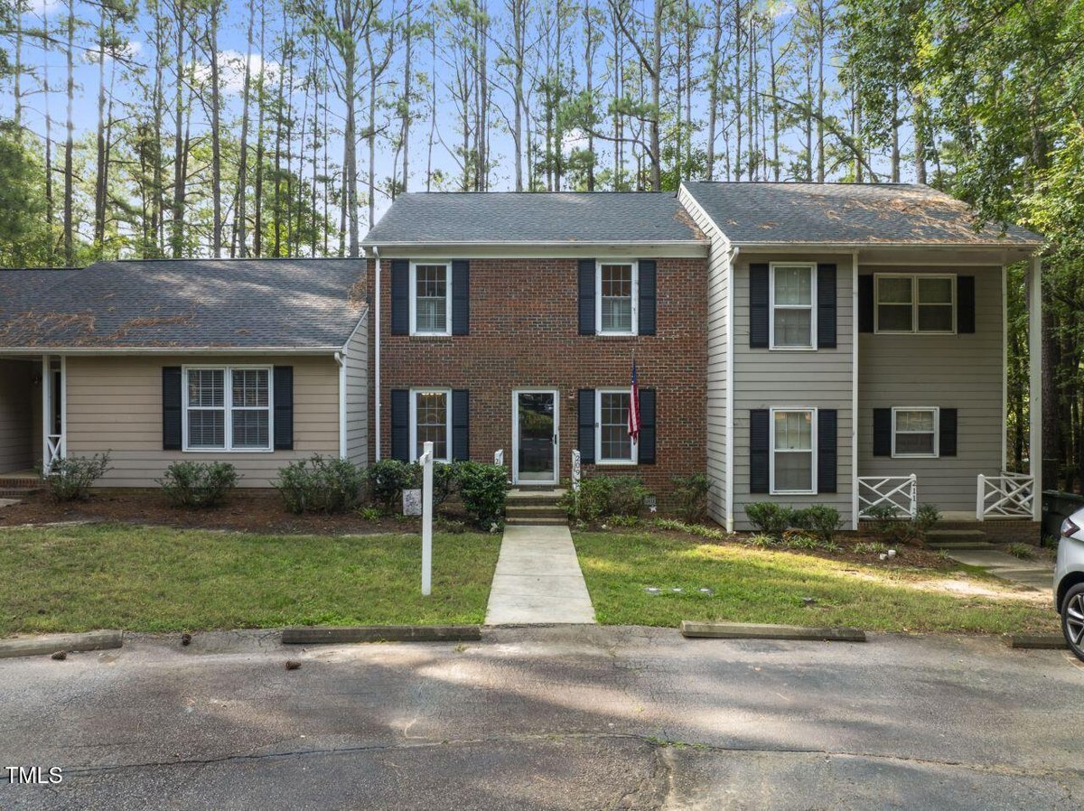 209 Wetherburn Lane, Raleigh NC 27615