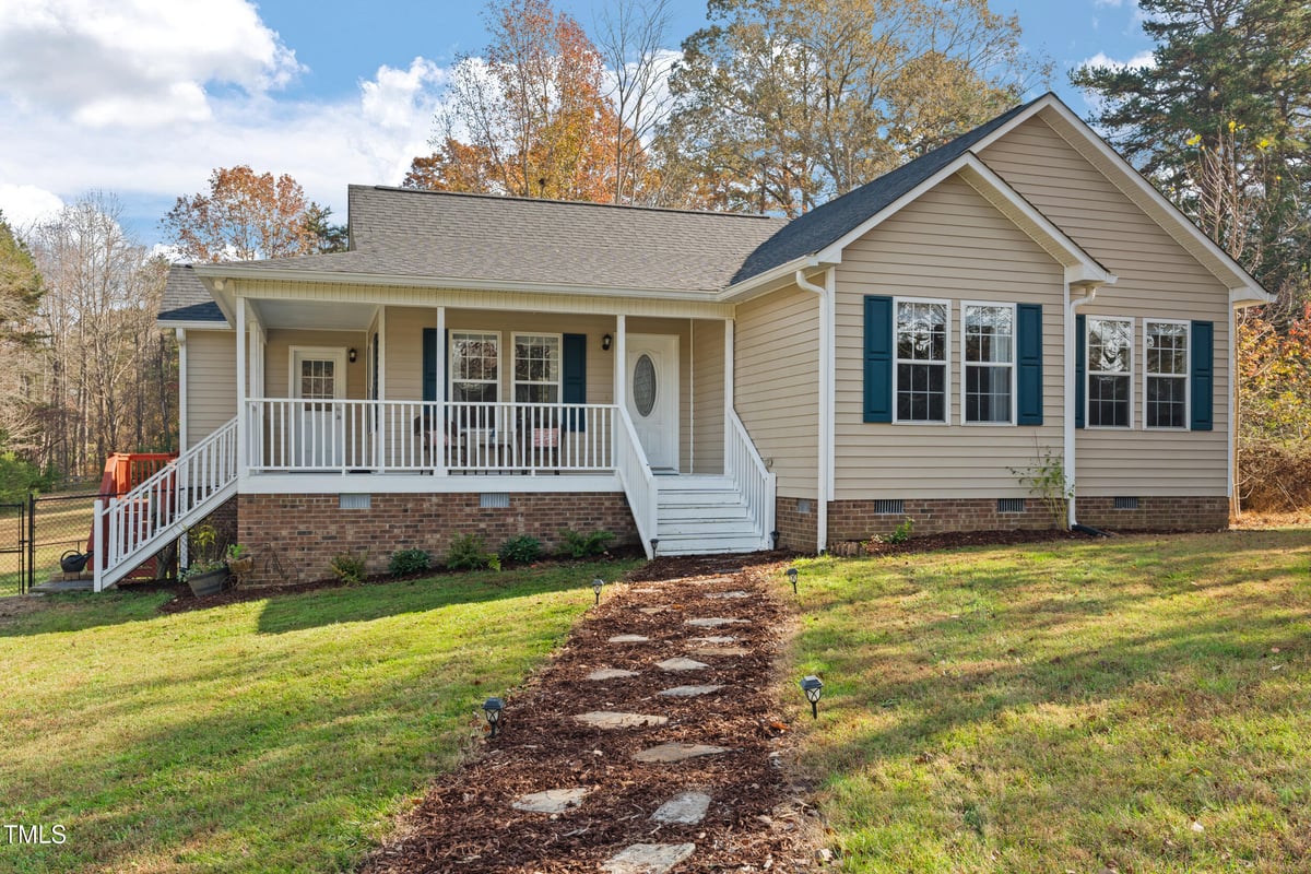 633 Cooks Mill Road, Mebane NC 27302