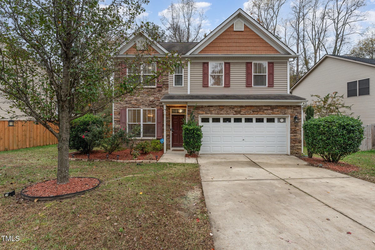 552 Stobhill Lane, Holly Springs NC 27540