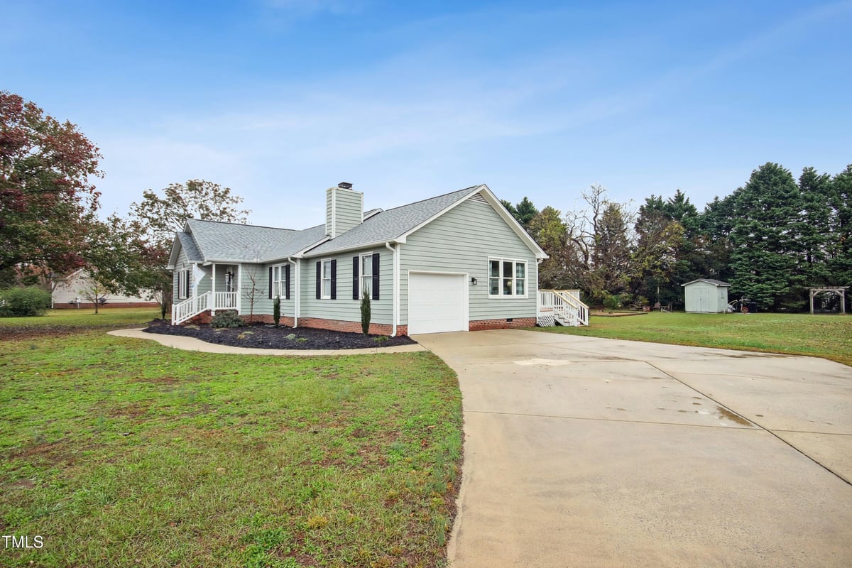 20 Annie V Drive, Clayton NC 27520