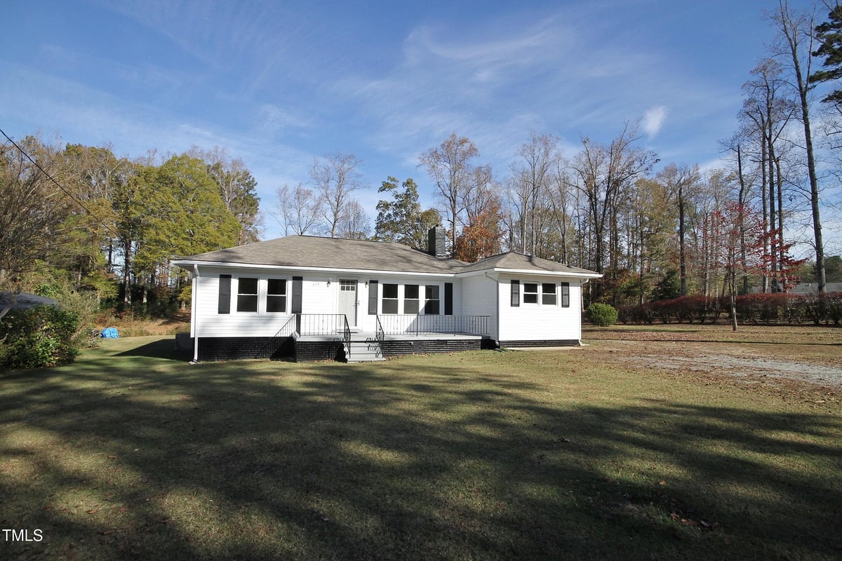 659 Loop Road, Burlington NC 27217