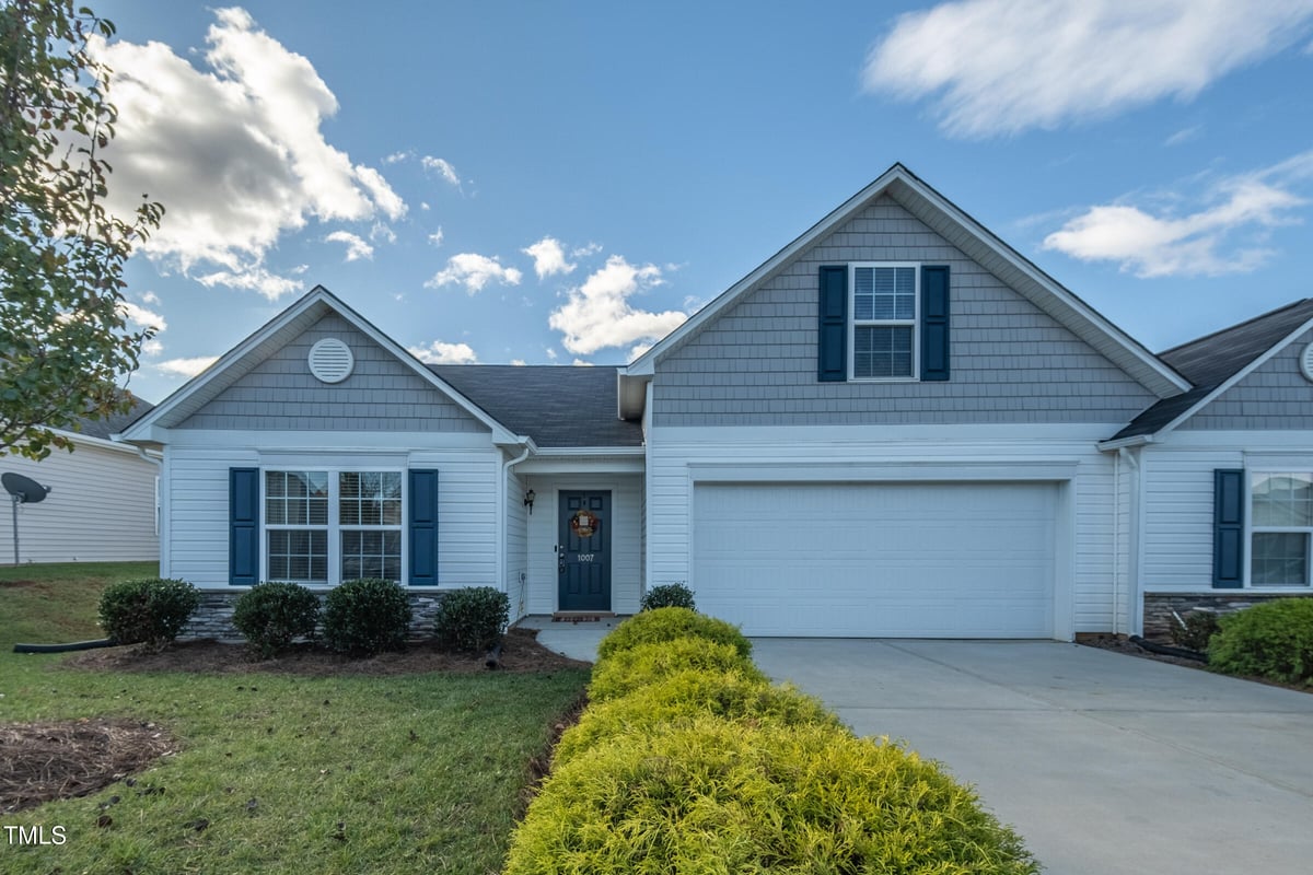 1007 Gold Circle, Mebane NC 27302