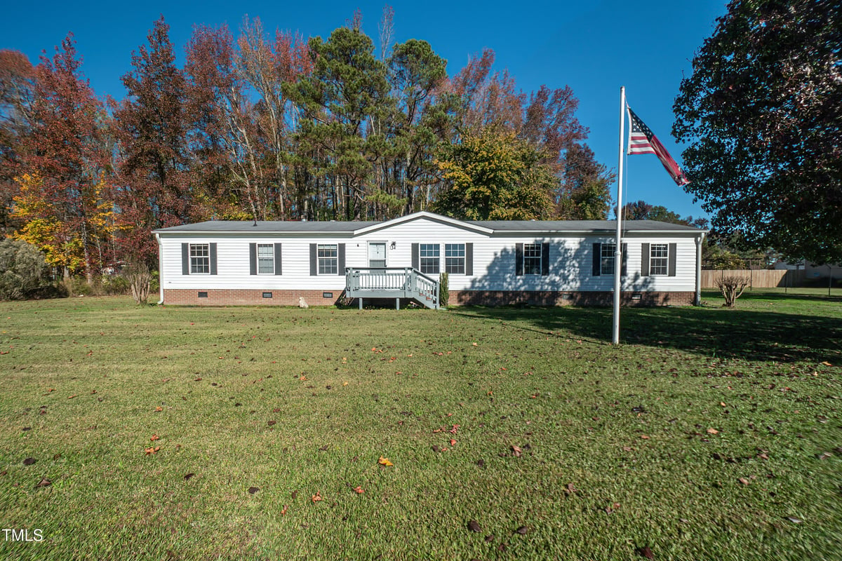 134 Larry Lane, Dunn NC 28334