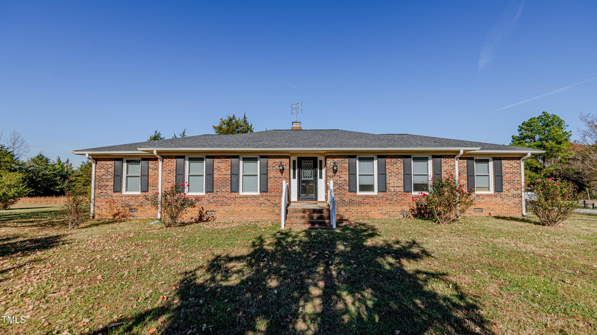 1753 Altamahaw Union Ridge Road, Burlington NC 27217