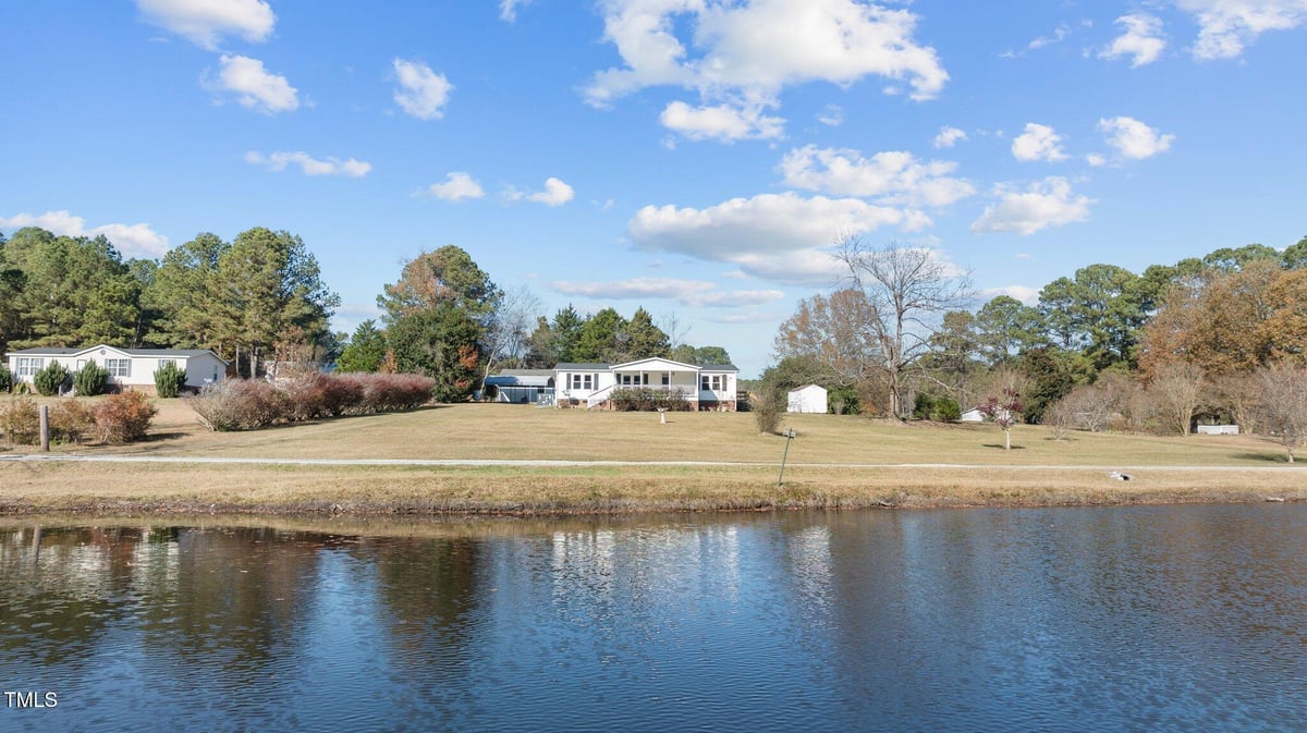 474 Jernigans Pond Lane, Dunn NC 28334