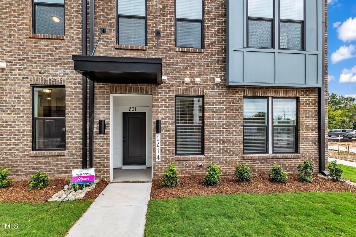 1239 Shaw View Alley # 101, Raleigh NC 27601