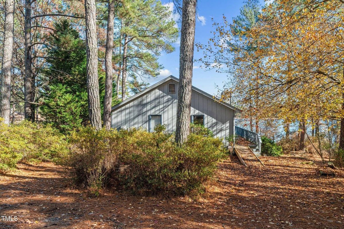 148 Silver Lake Pt Point, Sanford NC 27332