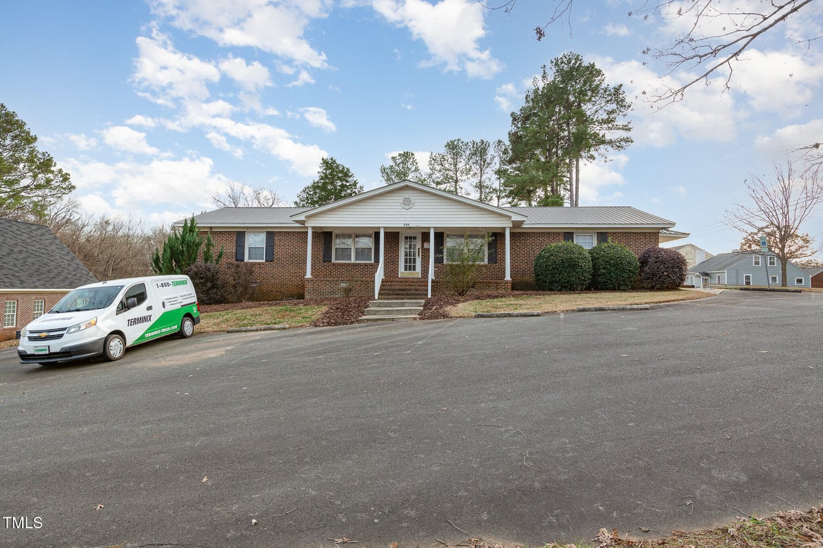 250 East Street, Pittsboro NC 27312