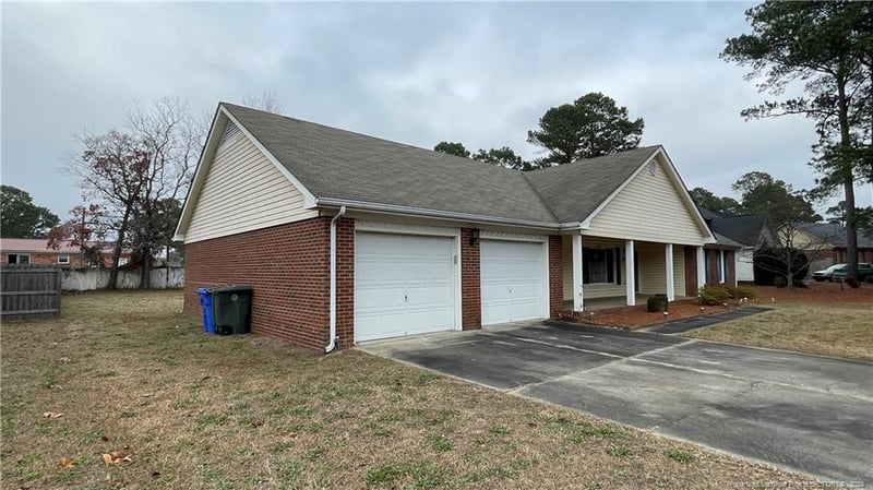 5712 Bibar Rd, Fayetteville, NC 28304