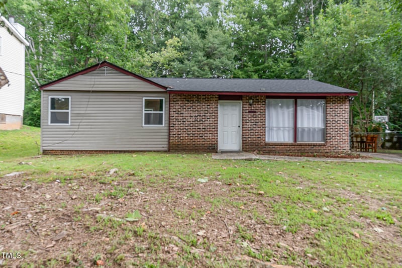 2025 Atkins Dr, Raleigh, NC 27610