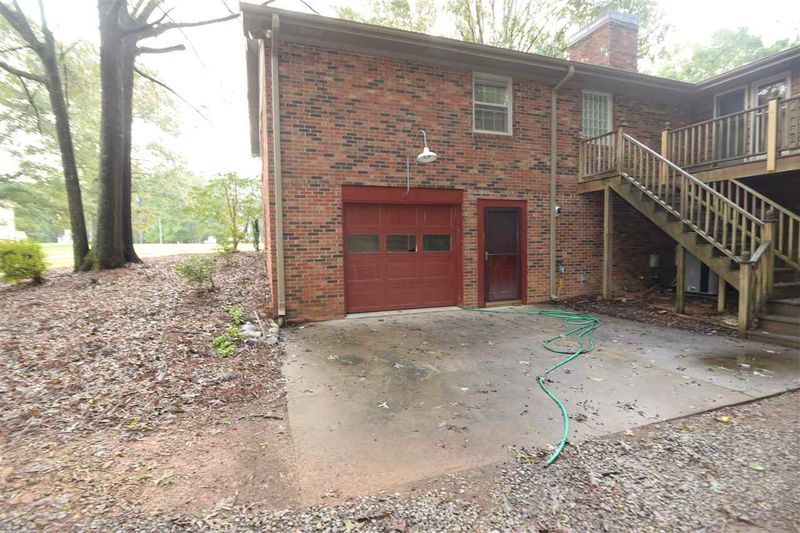 2025 Government Rd, Clayton, NC 27520