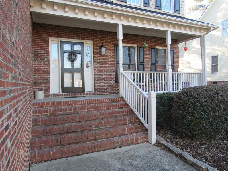 2025 Shadow Creek Dr, Raleigh, NC 27604