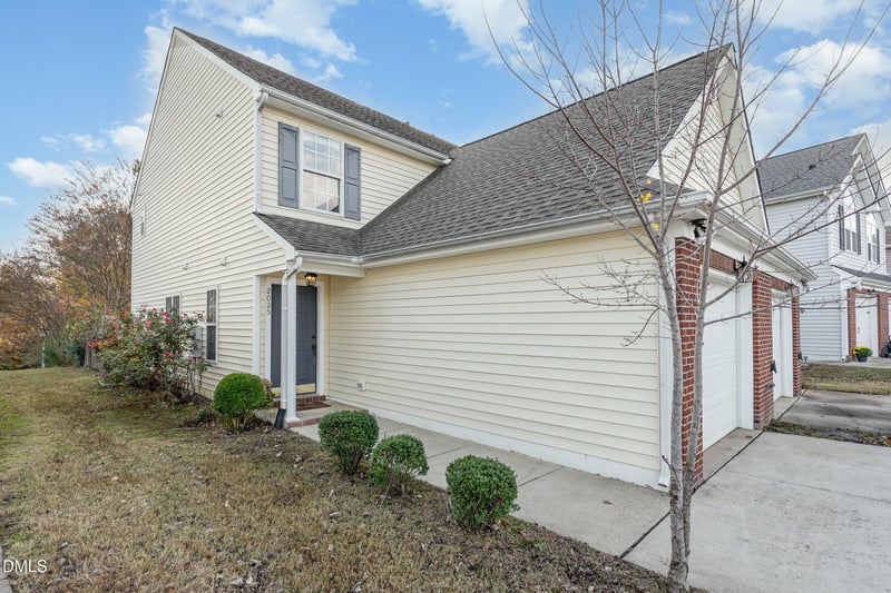 2025 Thornblade Dr, Raleigh, NC 27604