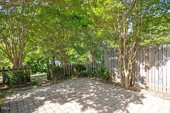 2025 Thornblade Dr, Raleigh, NC 27604