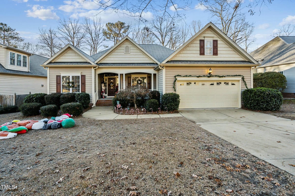 934 Lukestone Drive, Fuquay Varina NC 27526