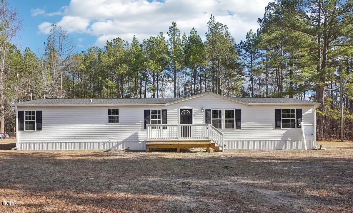 174 Pine Needles Drive, Lillington NC 27546