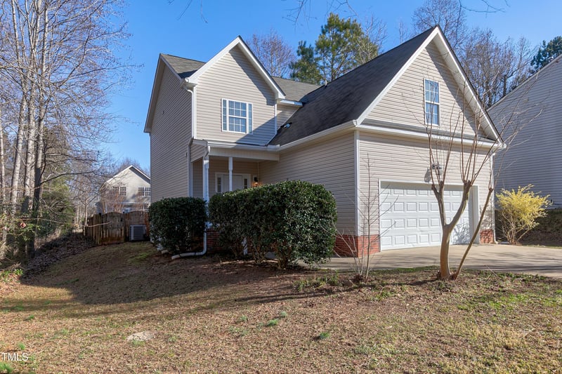 109 Stoneline Court, Holly Springs NC 27540