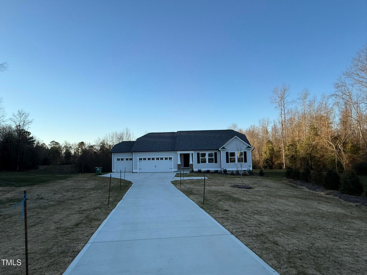 242 Mahogany Way, Four Oaks NC 27524