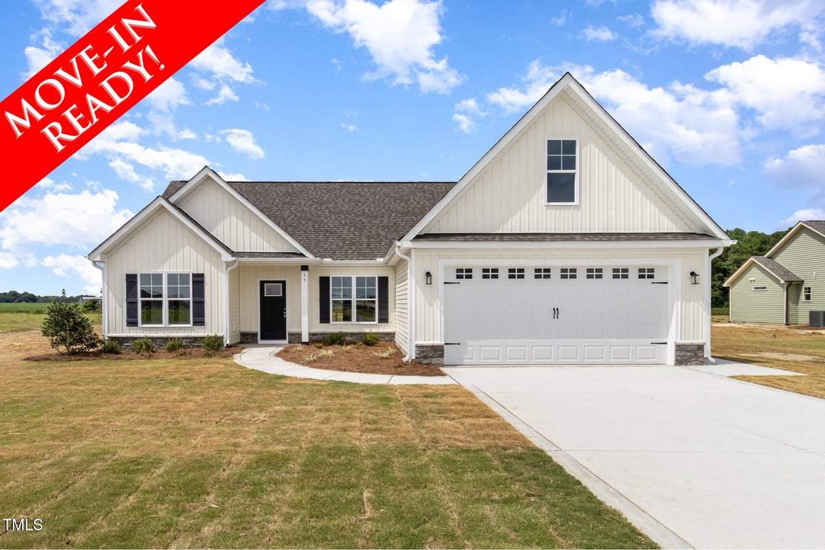 17 Tanseyleaf Drive, Smithfield NC 27577