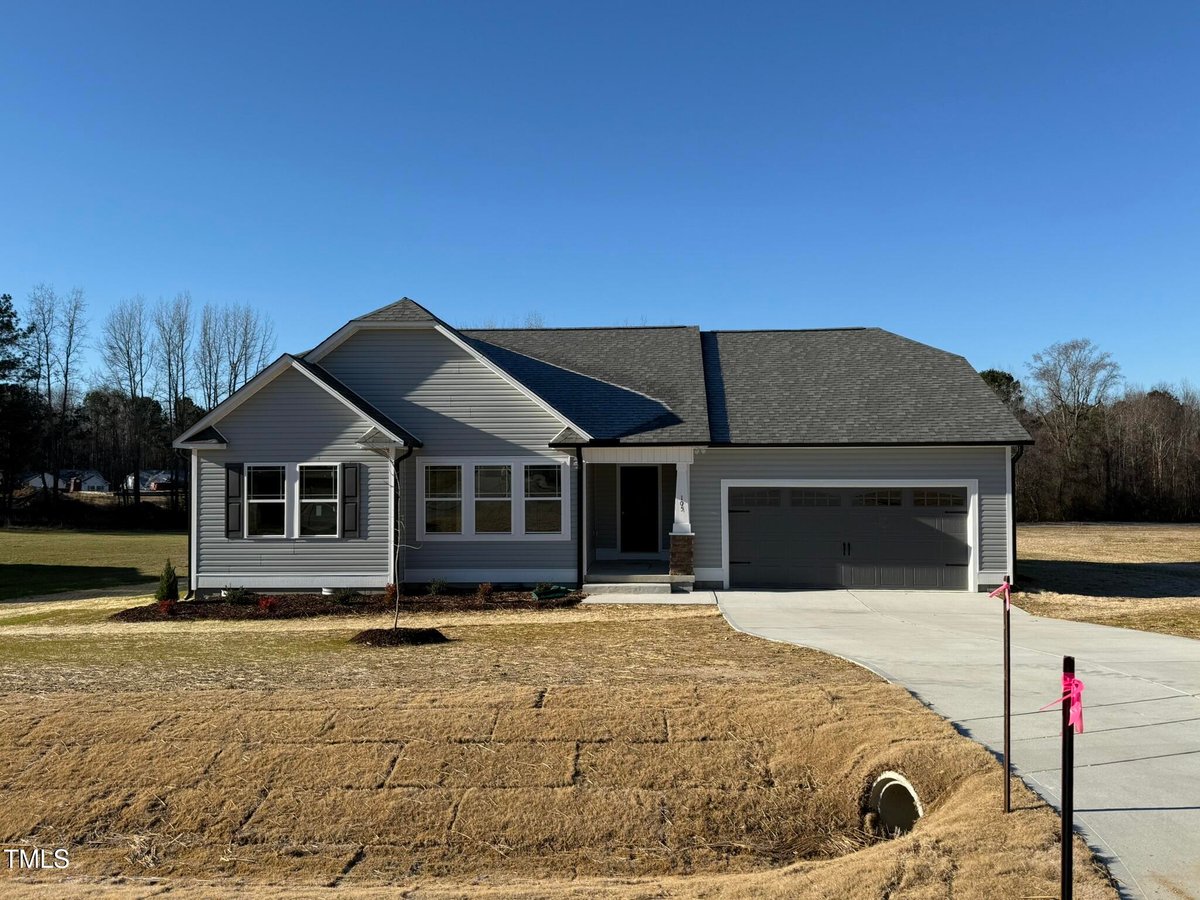 105 Hydrangea Lane, Benson NC 27504