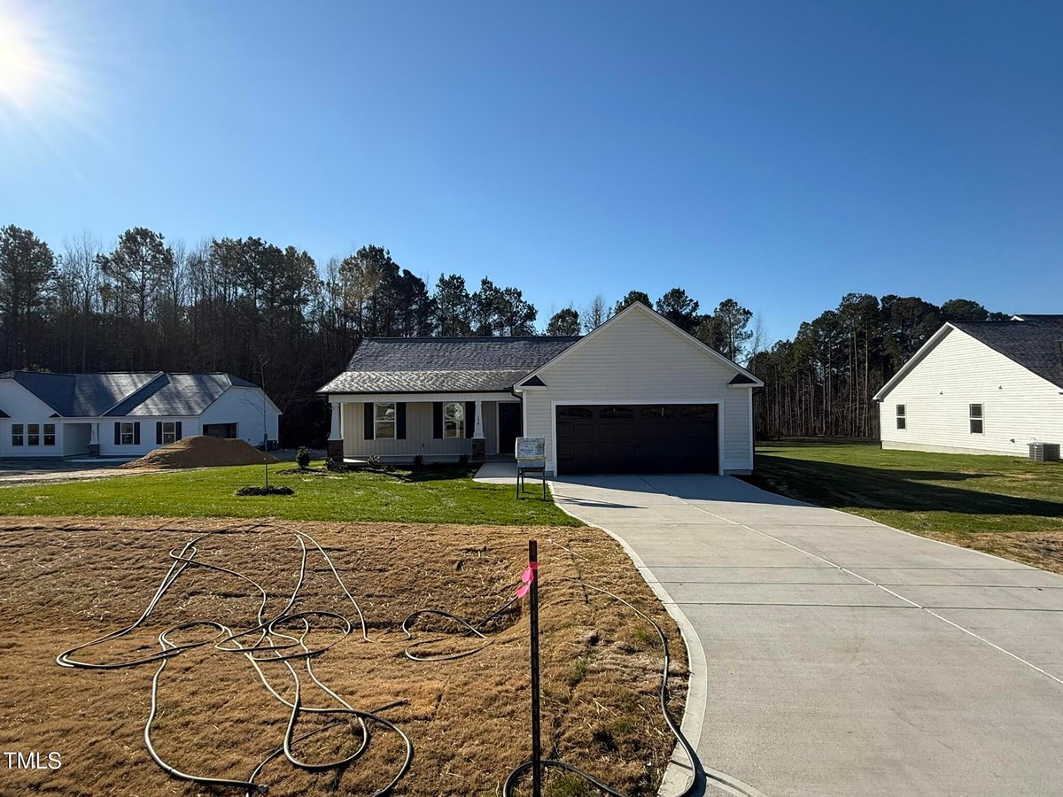 359 Magnolia Run Way, Benson NC 27504