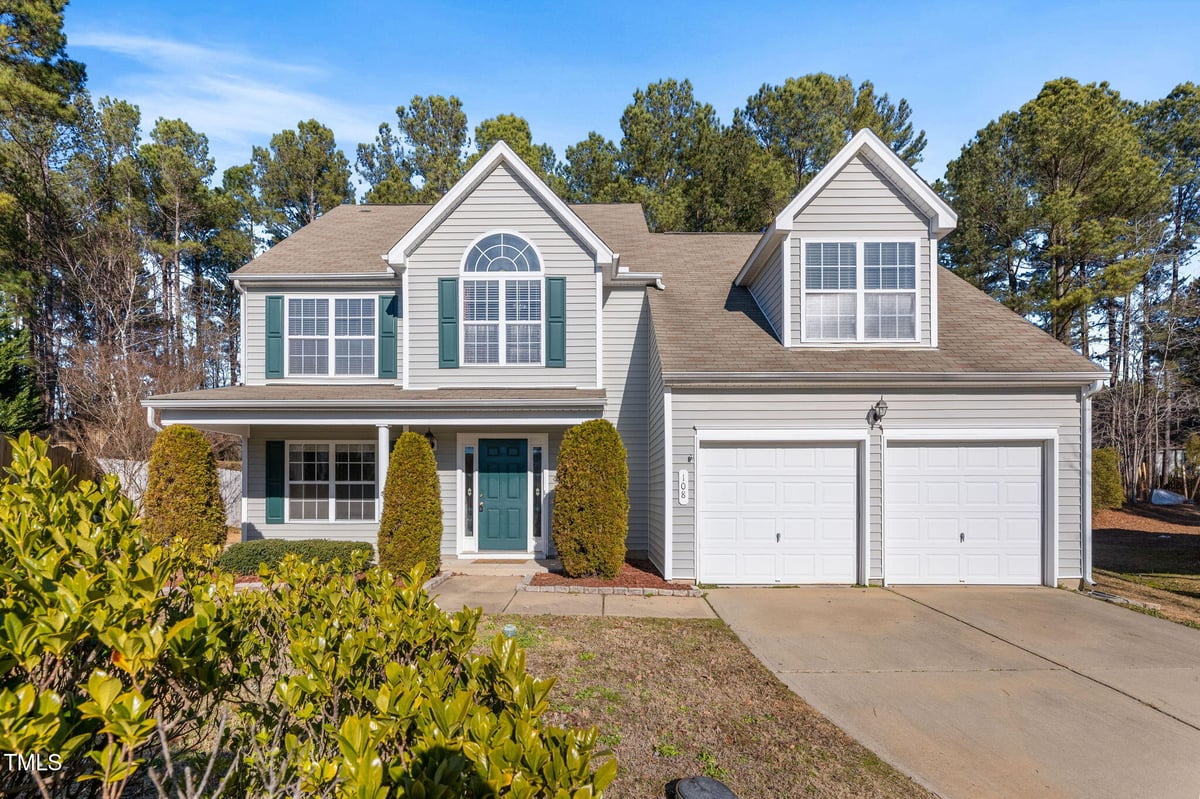 108 Jasmine Valley Court, Holly Springs NC 27540