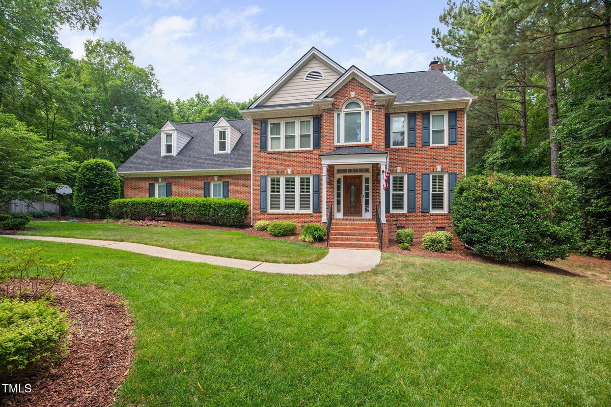 122 Draymore Way, Cary NC 27519