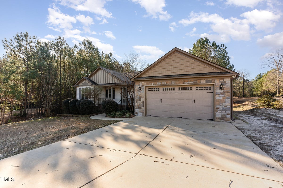 136 Sycamore Court, Benson NC 27504