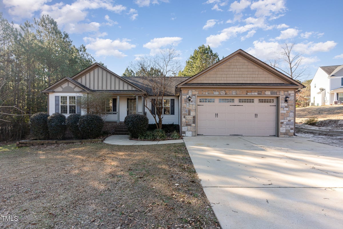 136 Sycamore Court, Benson NC 27504