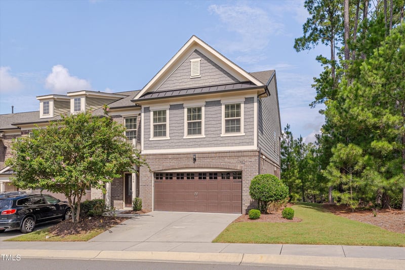 106 Park Manor Ln, Cary, NC 27519