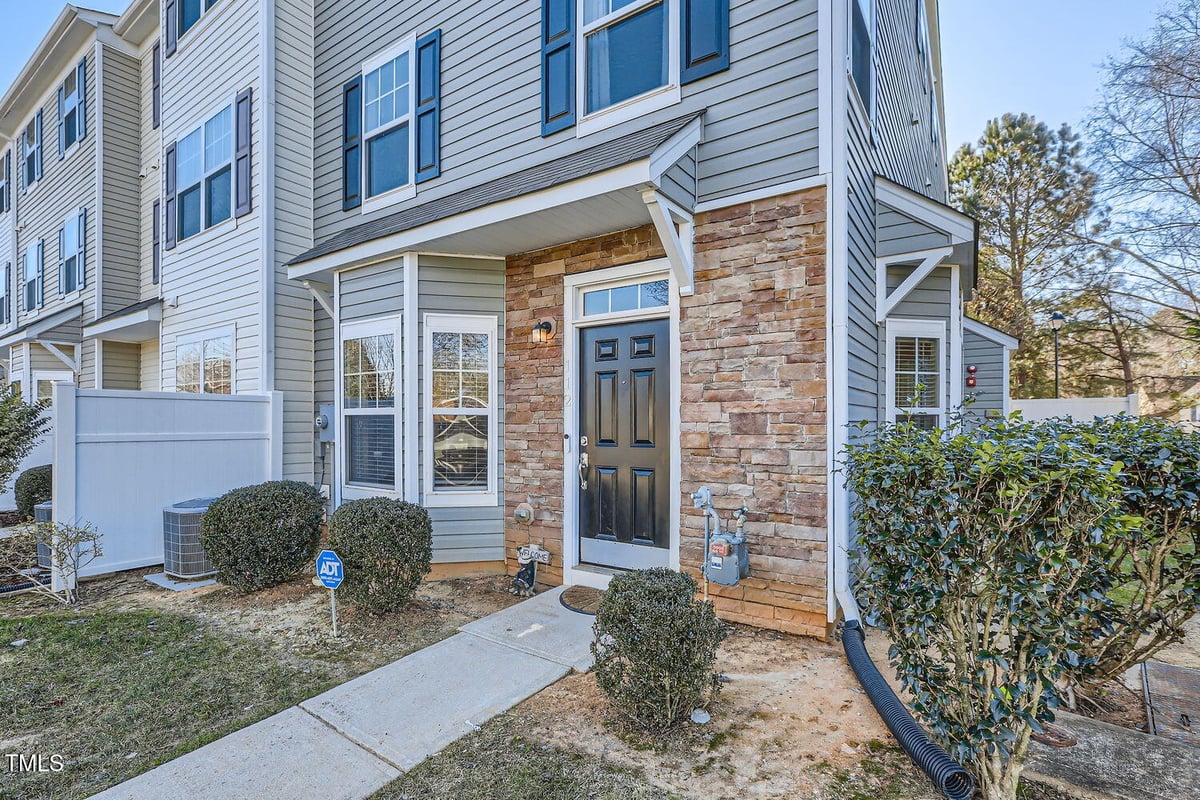 2120 Breezeway Drive # 112, Raleigh NC 27614