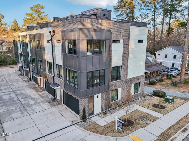 513 Edgecreek Court, Raleigh NC 27604